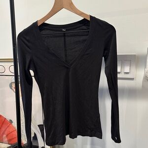 Lululemon V-Neck Long Sleeve Top